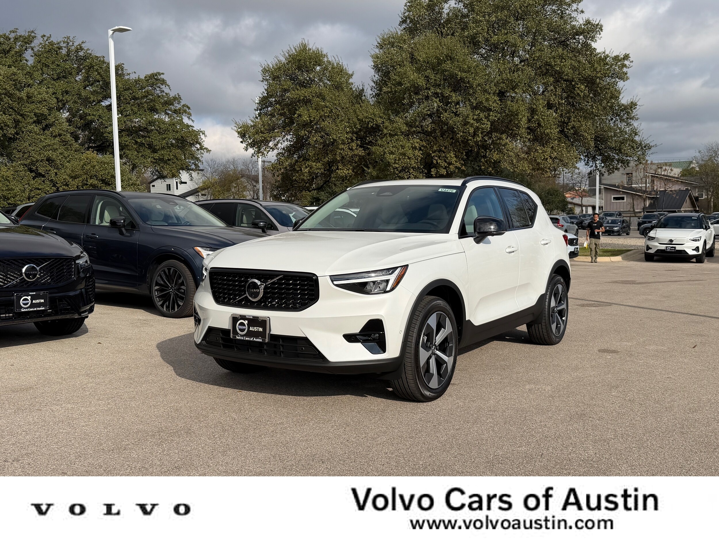 2026 Volvo XC40 Plus's photo