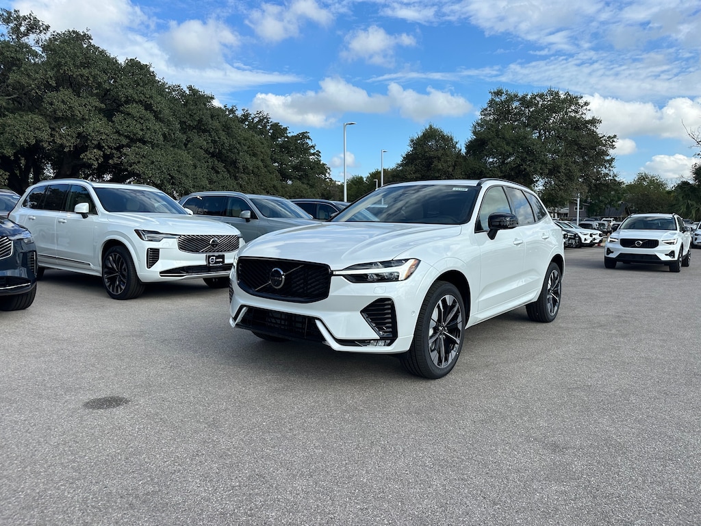 New 2026 Volvo XC60 B5 Plus SUV
