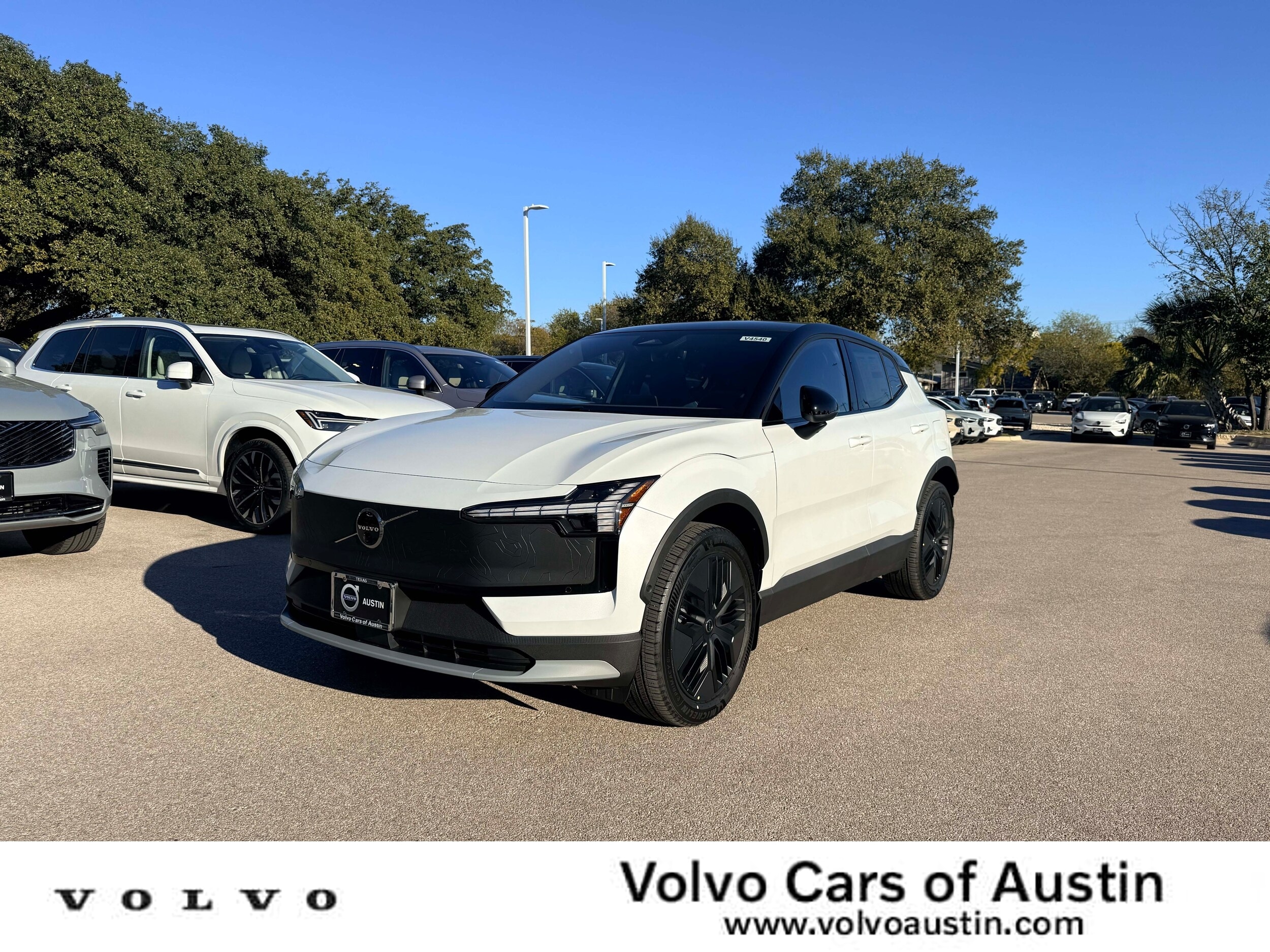 New 2026 Volvo EX30 Cross Country Ultra