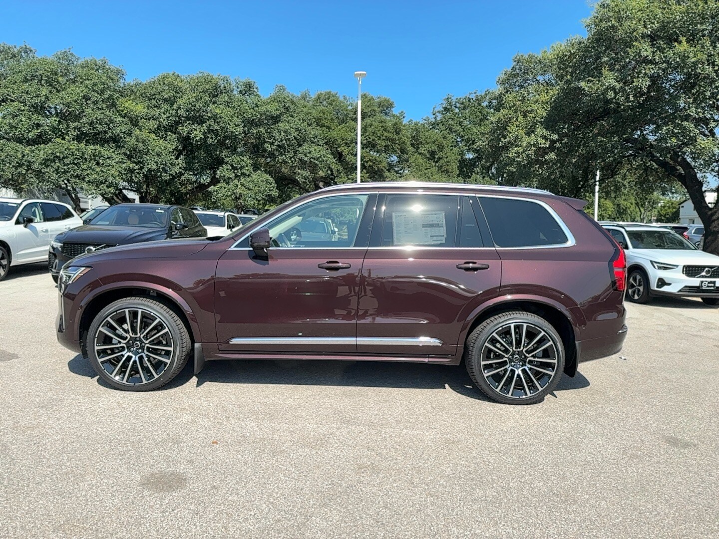 2025 Volvo XC90 photo 3