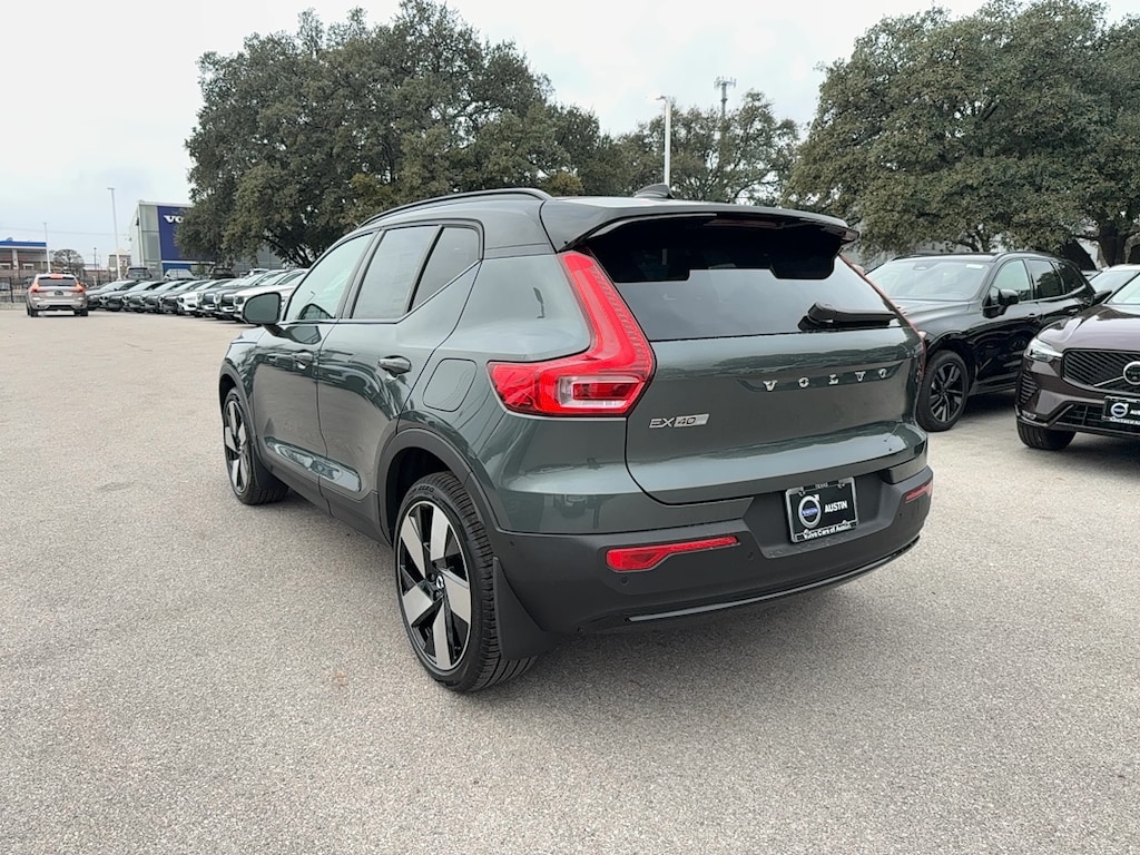 New 2026 Volvo EX40 Single Motor Extended Range Plus SUV