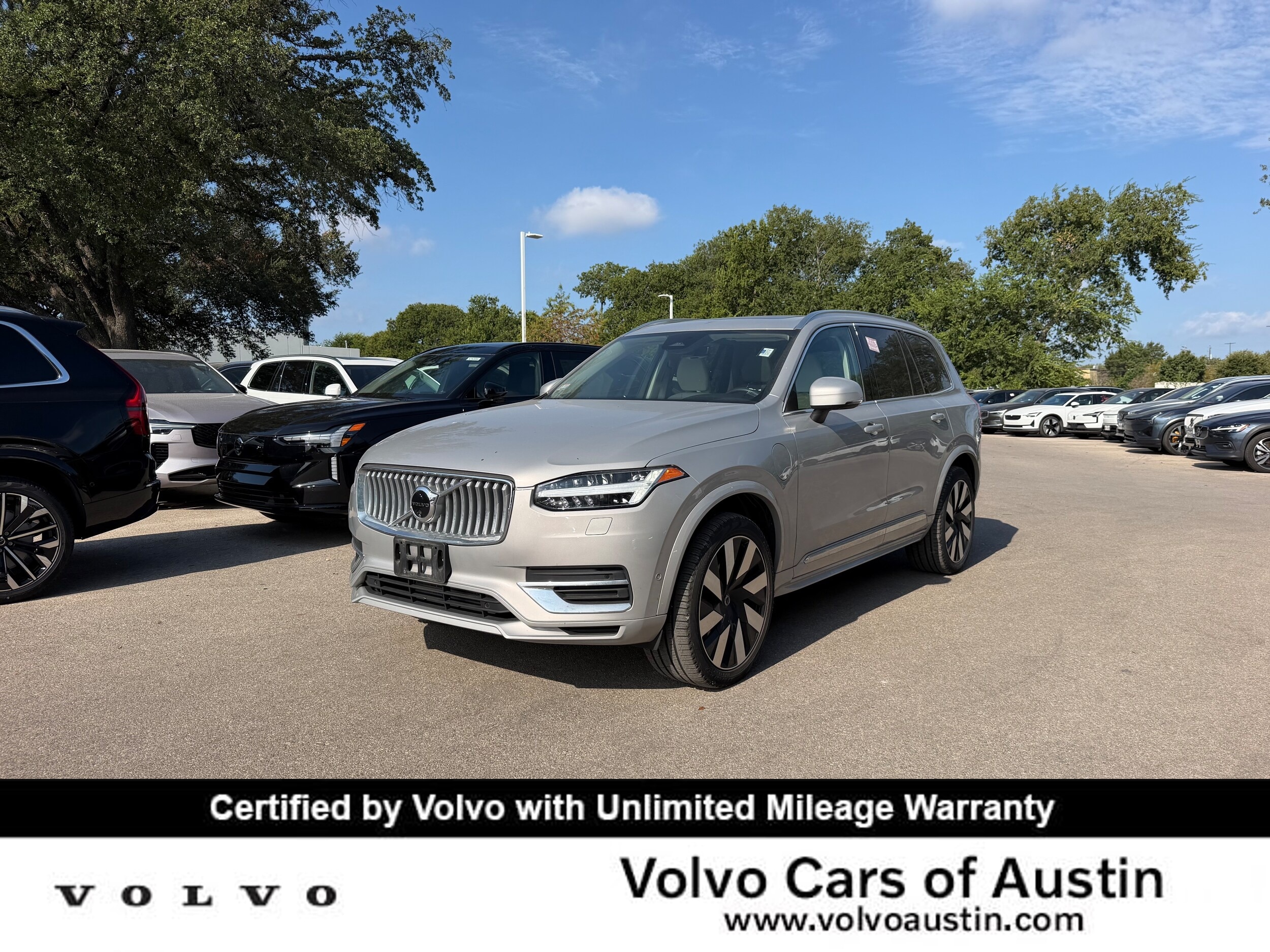 2025 Volvo XC90 Plug-In Hybrid