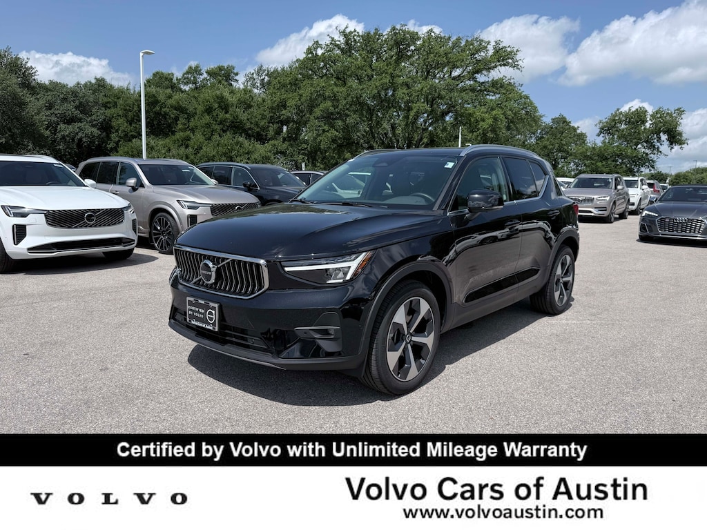 Certified 2025 Volvo XC40 B5 Plus Bright Theme SUV