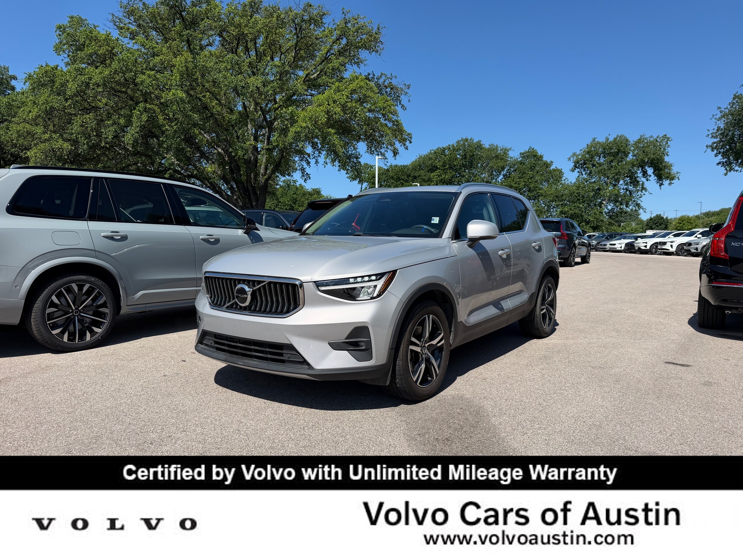 2023 Volvo XC40 B5 Plus Bright AWD's photo