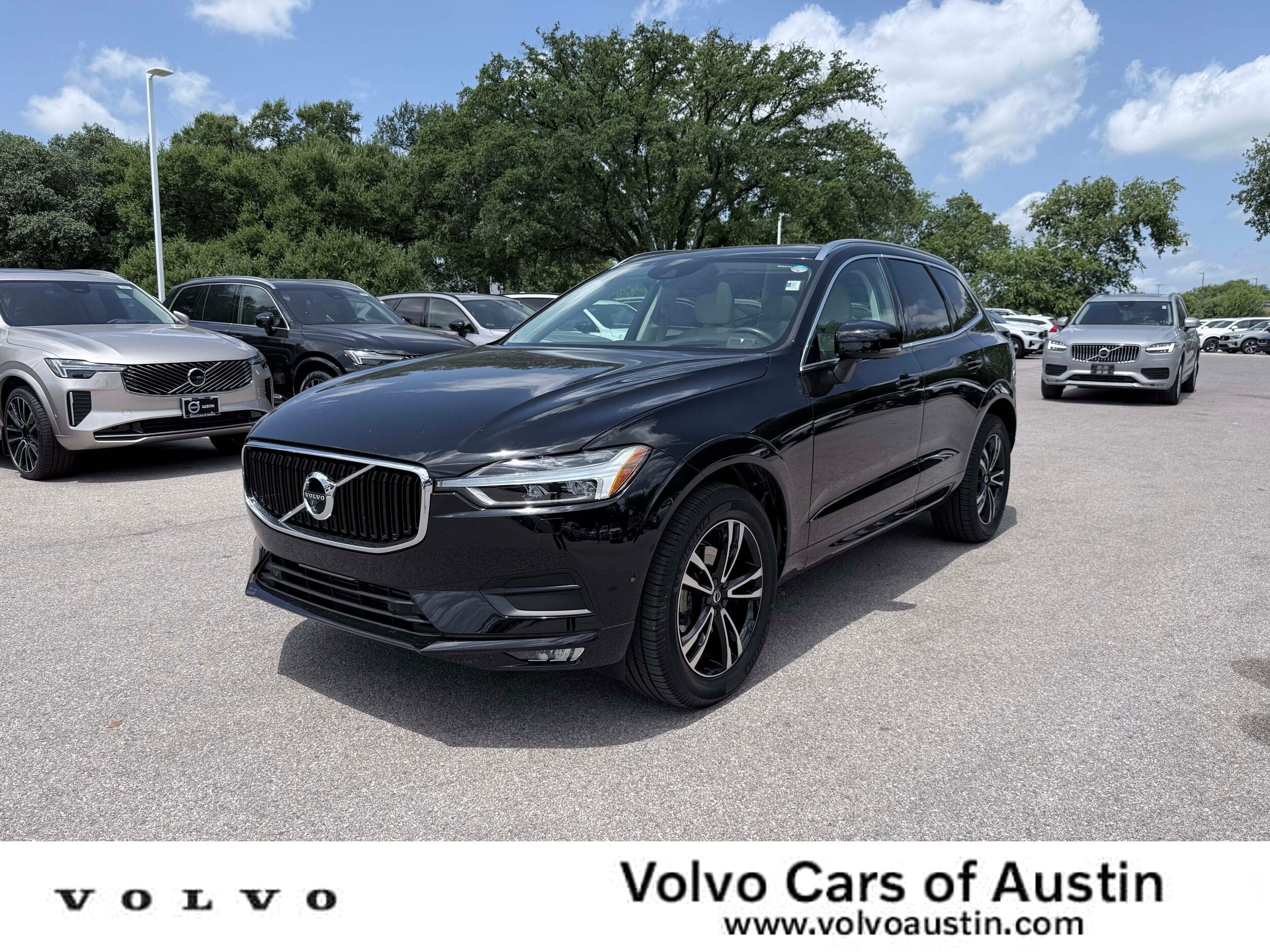 2018 Volvo XC60 T5 Momentum AWD's photo