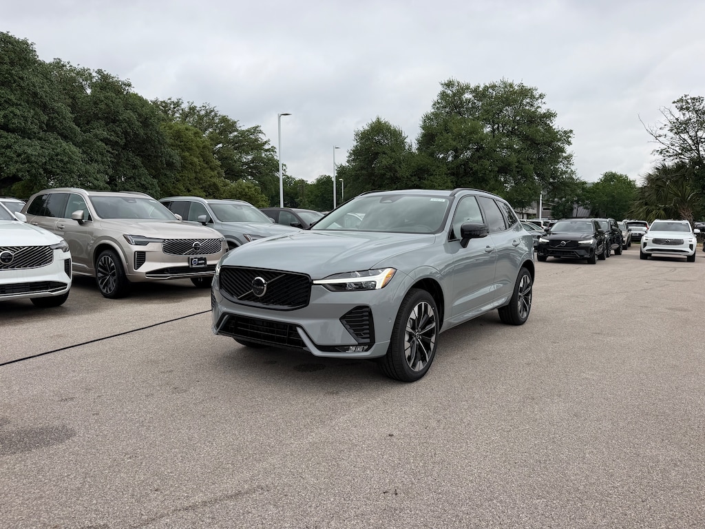 New 2026 Volvo XC60 B5 Plus SUV