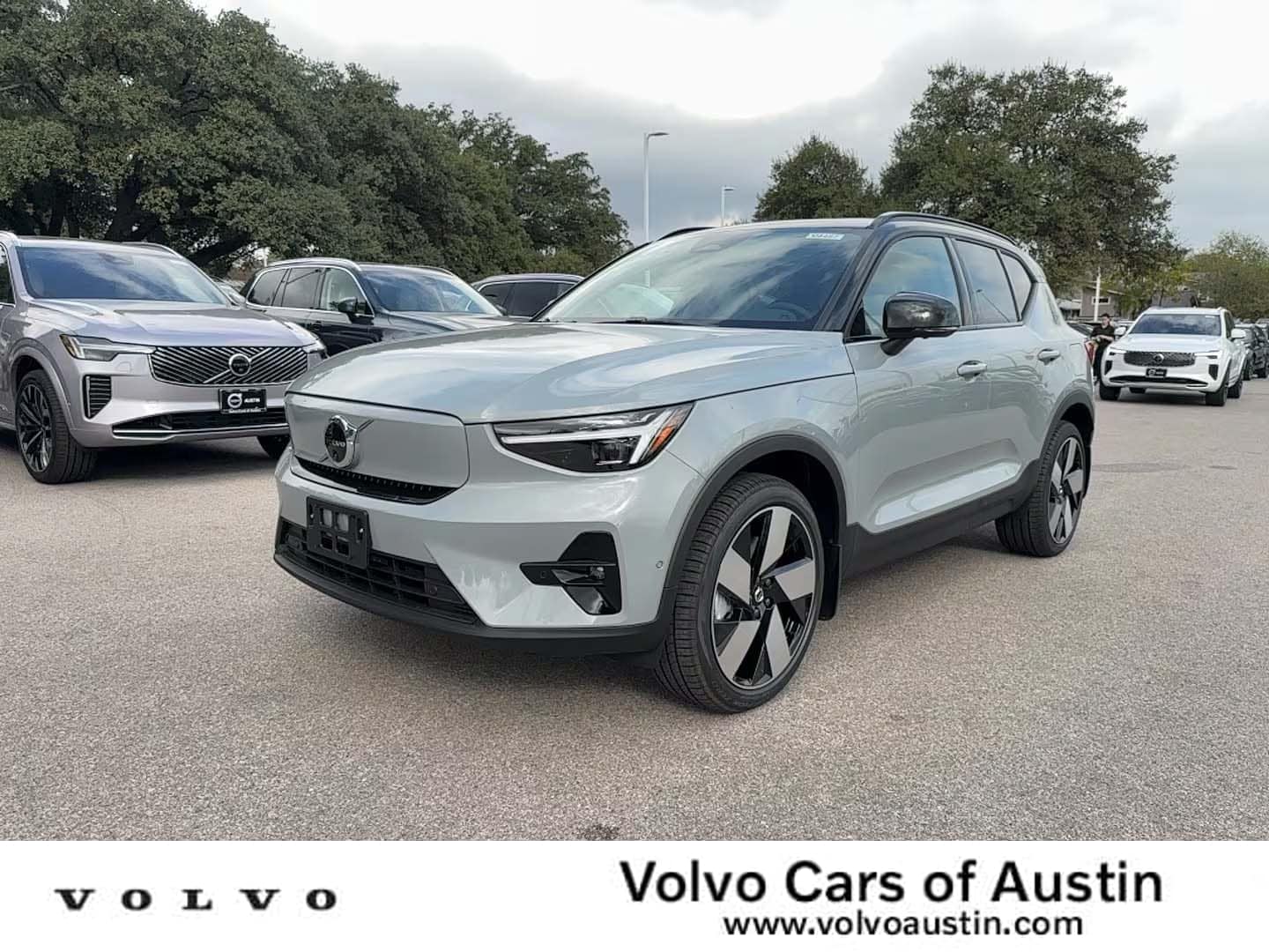 2026 Volvo EX40 Plus's photo