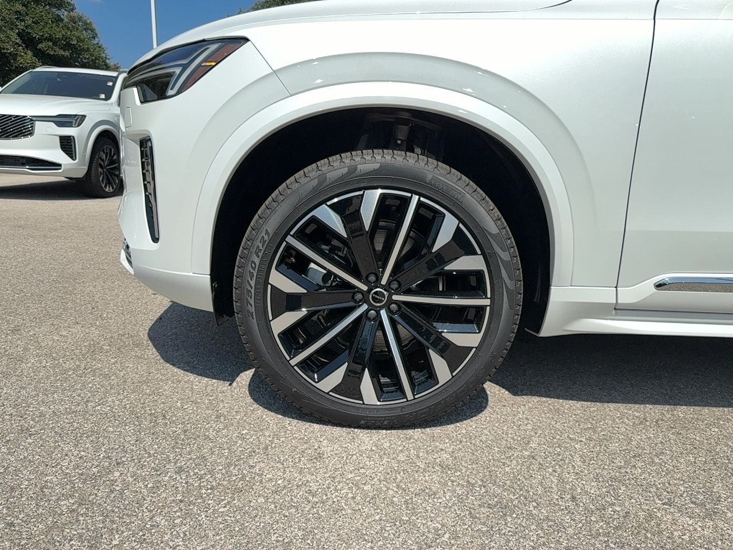 2025 Volvo XC90 Core - Photo 10
