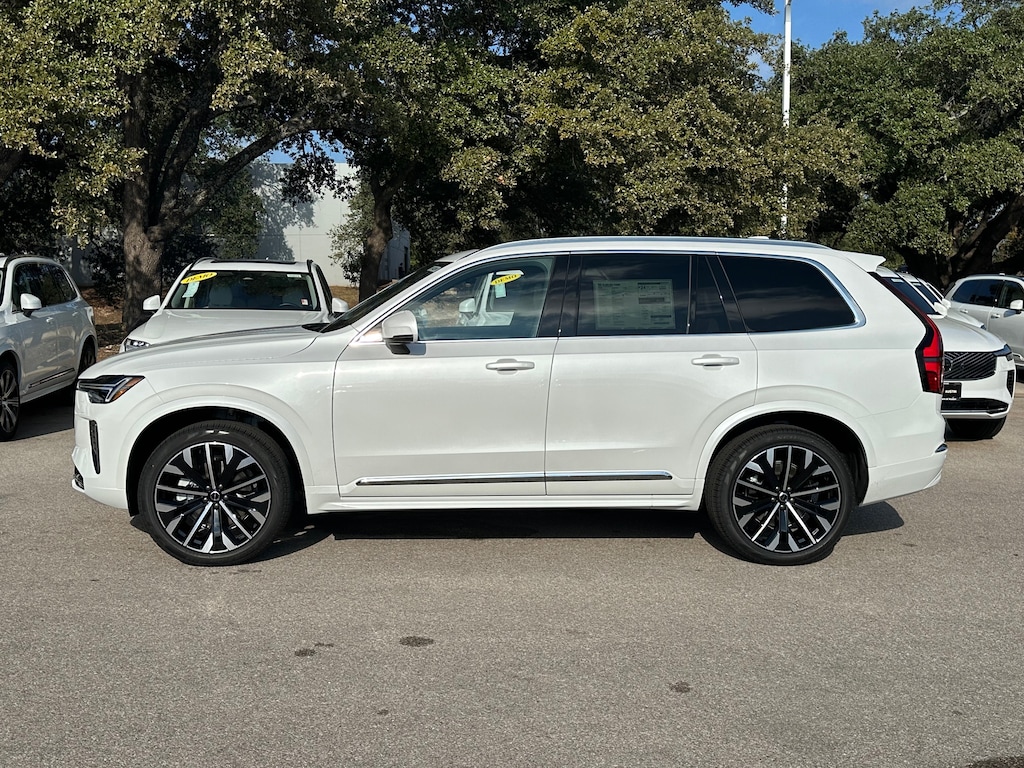 New 2026 Volvo XC90 B5 Core SUV