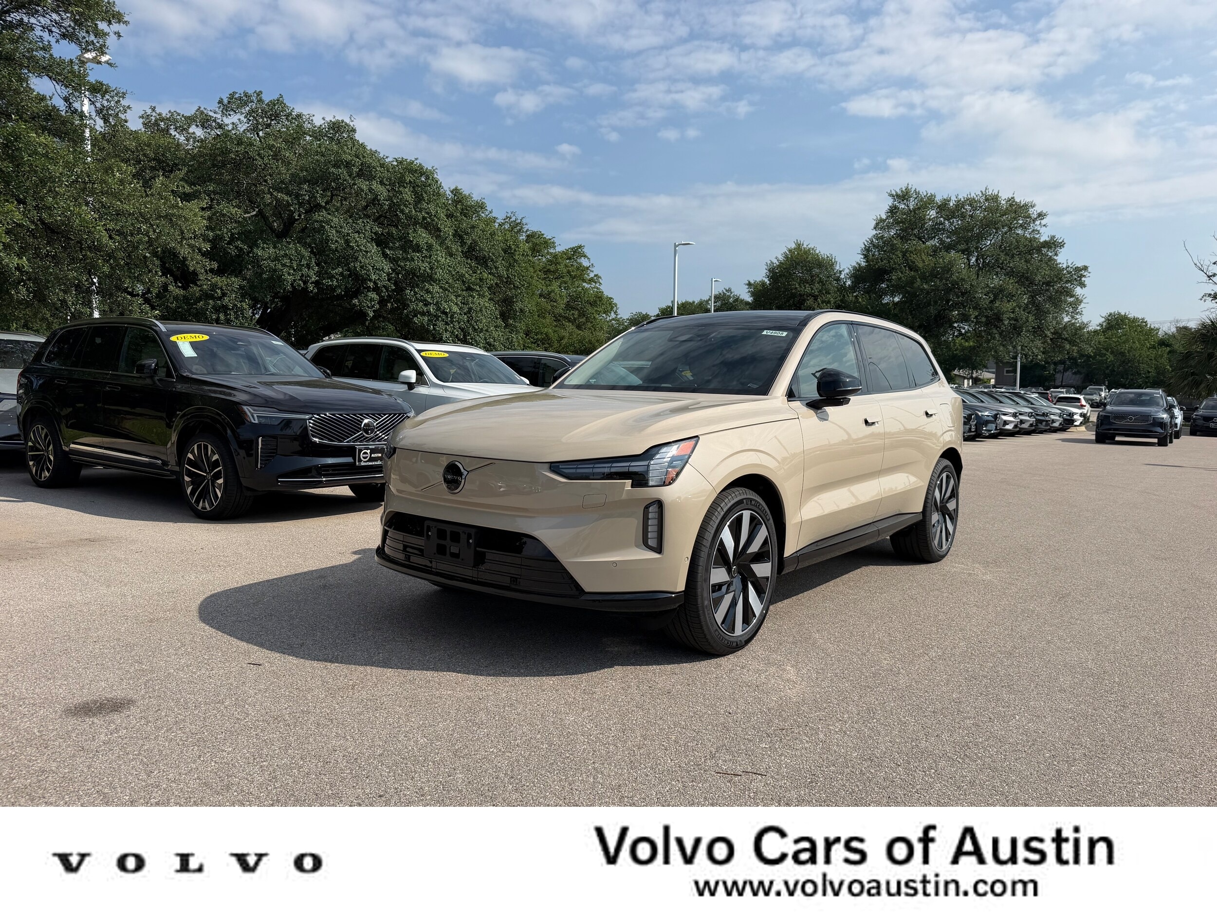 2026 Volvo EX90 Twin Motor Ultra 7-Seater's photo