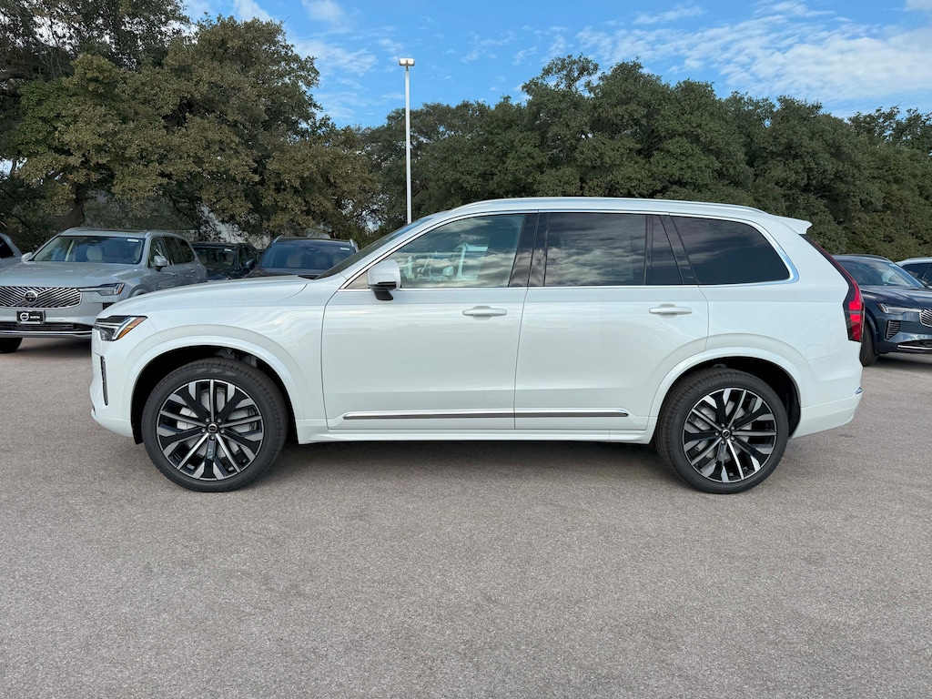 New 2026 Volvo XC90 B5 Core SUV