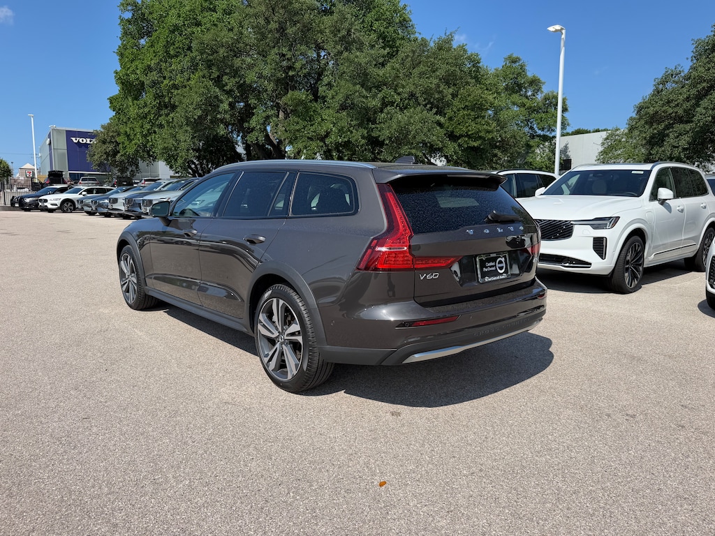Certified 2025 Volvo V60 Cross Country B5 Plus Wagon