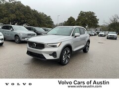 2025 Volvo XC40