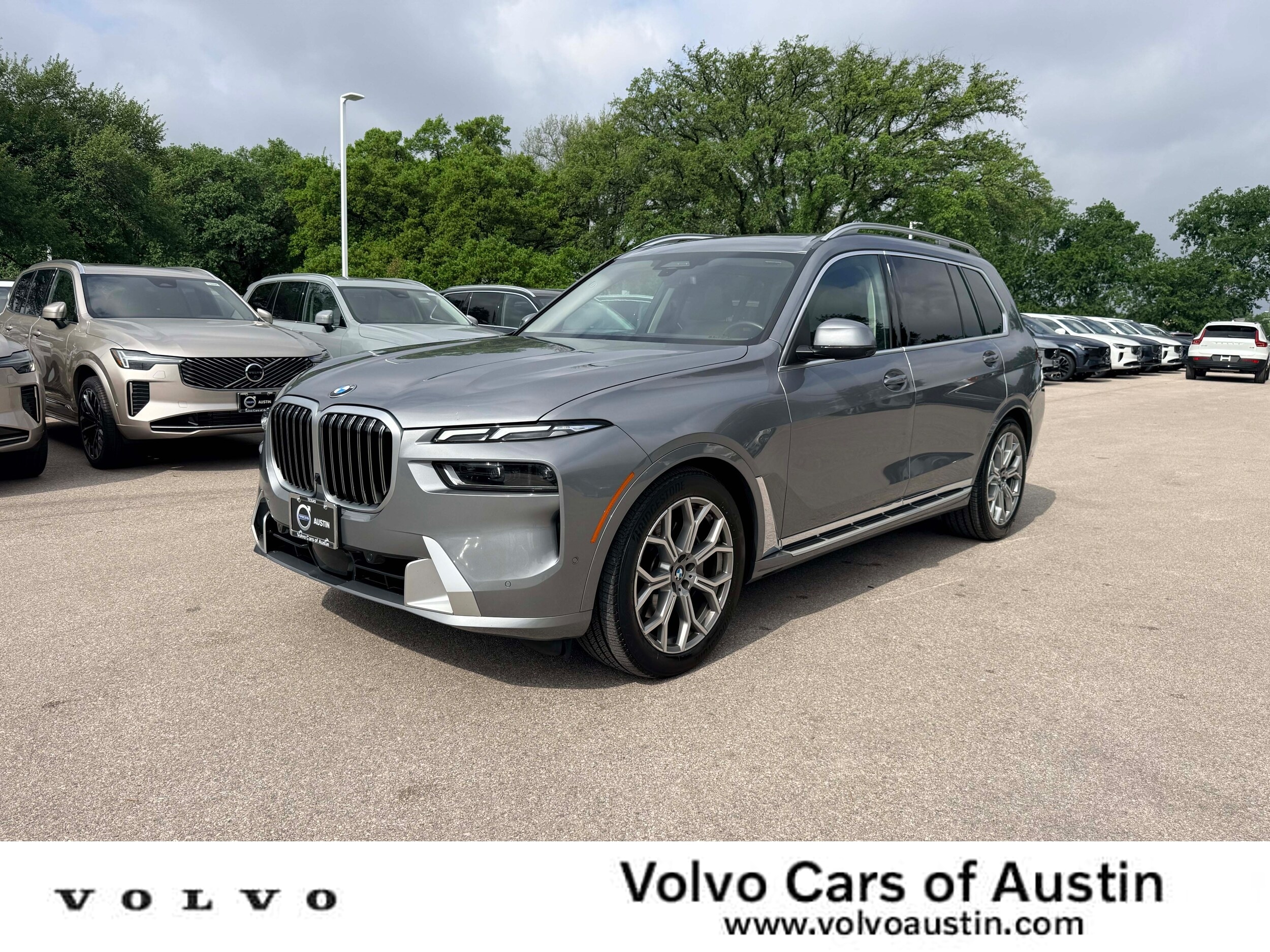 2026 BMW X7 xDrive40i's photo