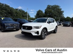 2026 Volvo XC40