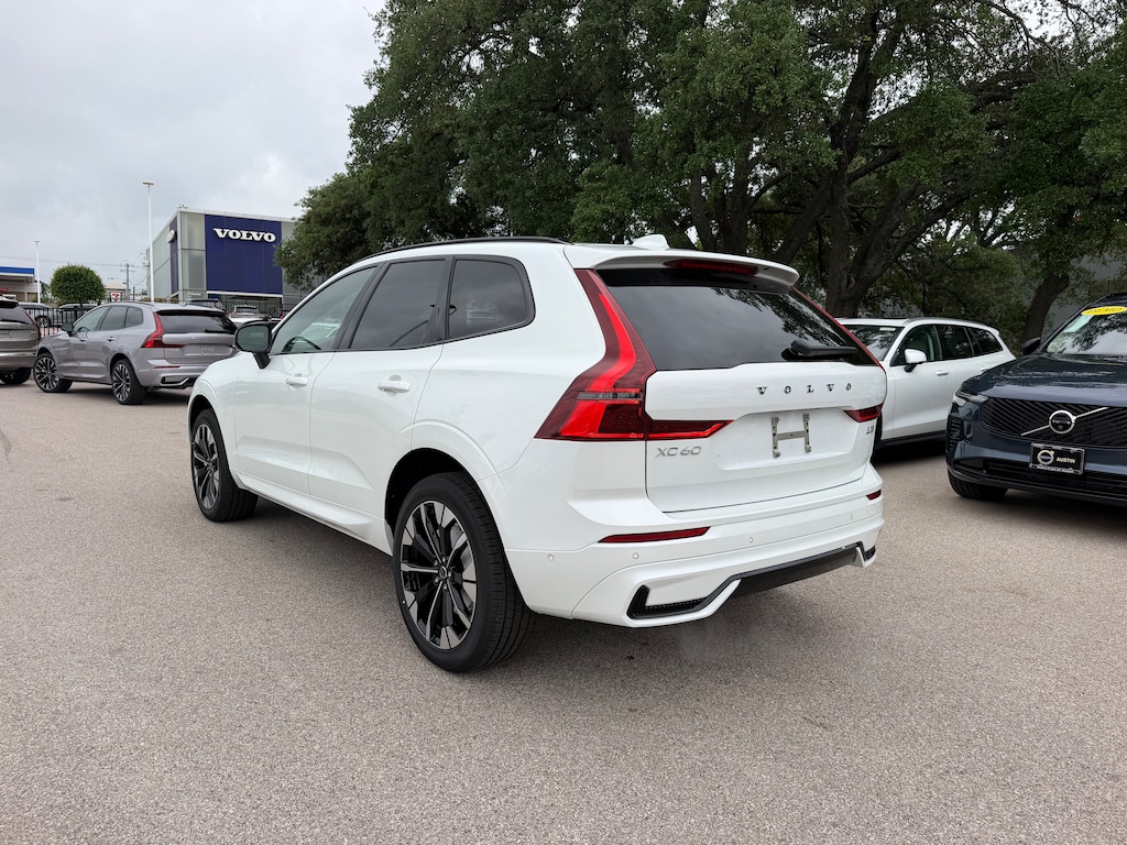 New 2026 Volvo XC60 B5 Plus SUV