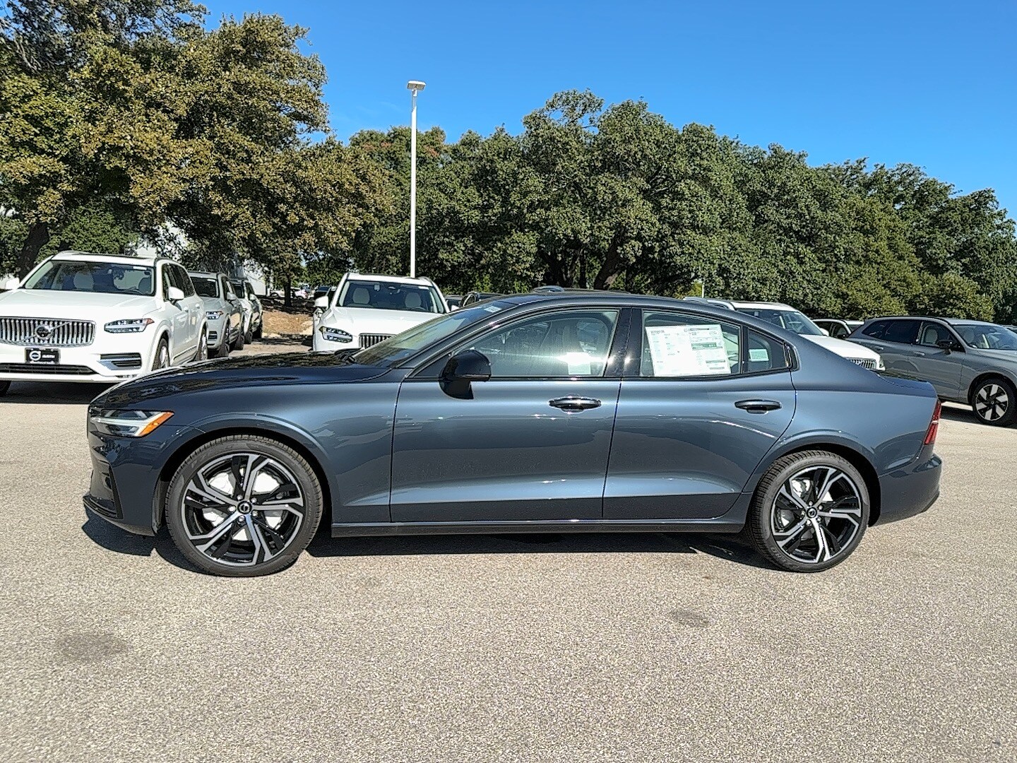 2024 Volvo S60 Core B5 AWD photo 3