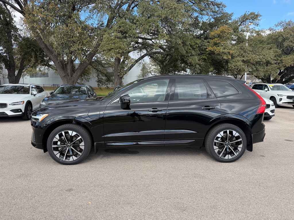 New 2026 Volvo XC60 plug-in hybrid T8 Plus SUV