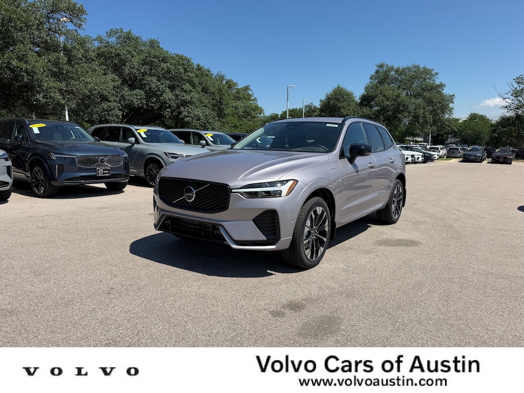 New 2026 Volvo XC60 plug-in hybrid T8 Plus SUV
