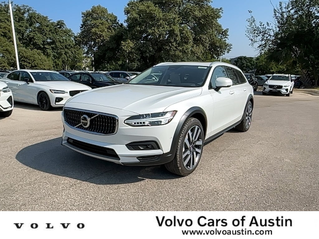 Used 2025 Volvo V90 Cross Country B6 Plus Wagon