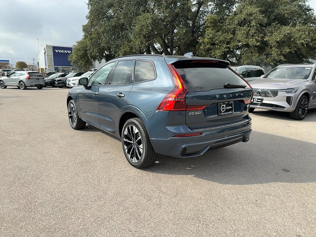 New 2026 Volvo XC60 B5 Plus SUV
