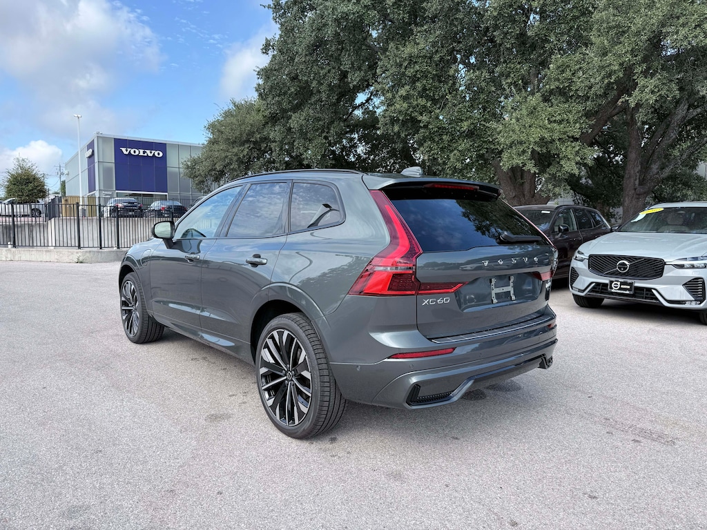 New 2026 Volvo XC60 plug-in hybrid T8 Ultra SUV
