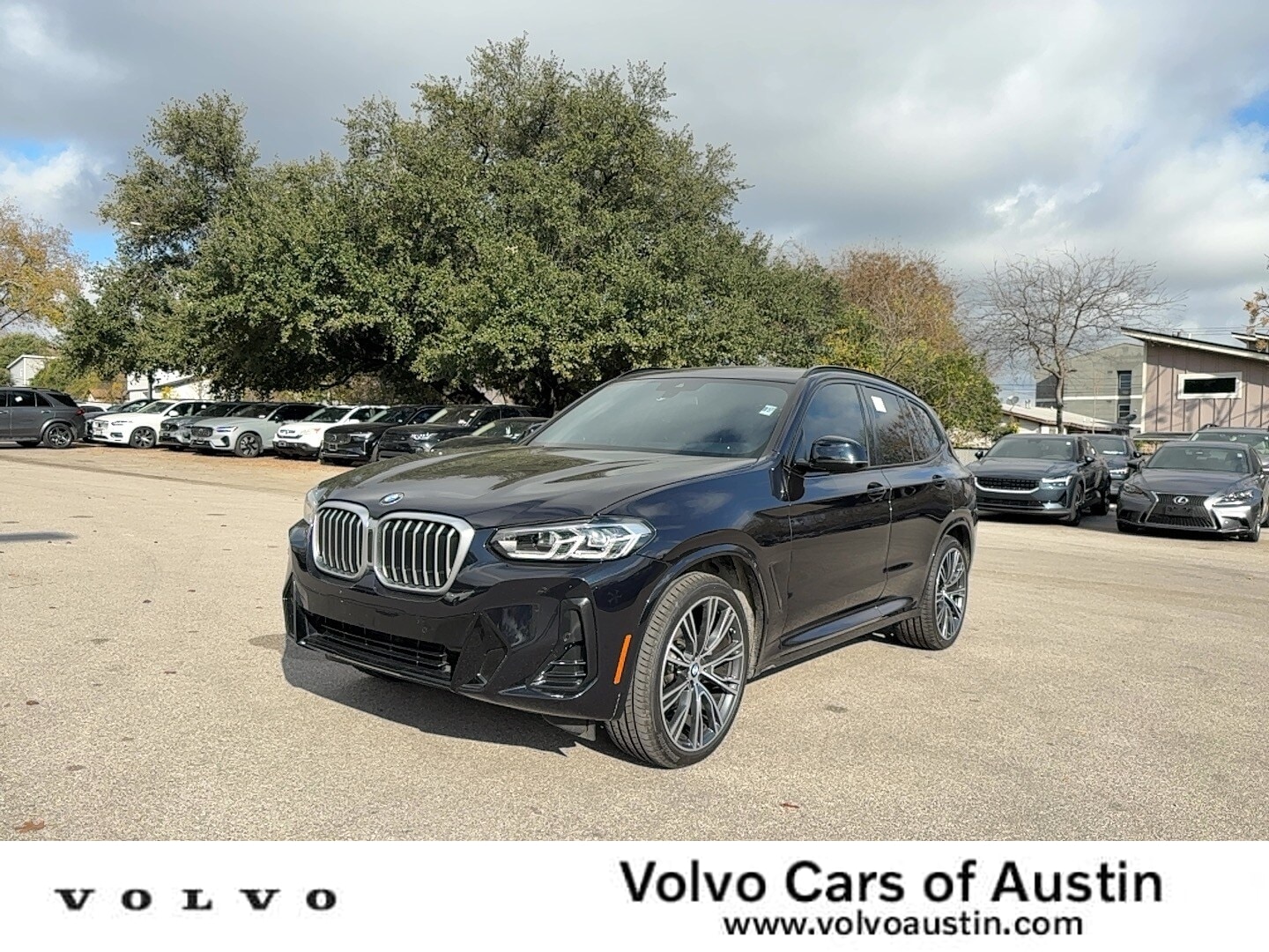 2022 BMW X3 30i's photo