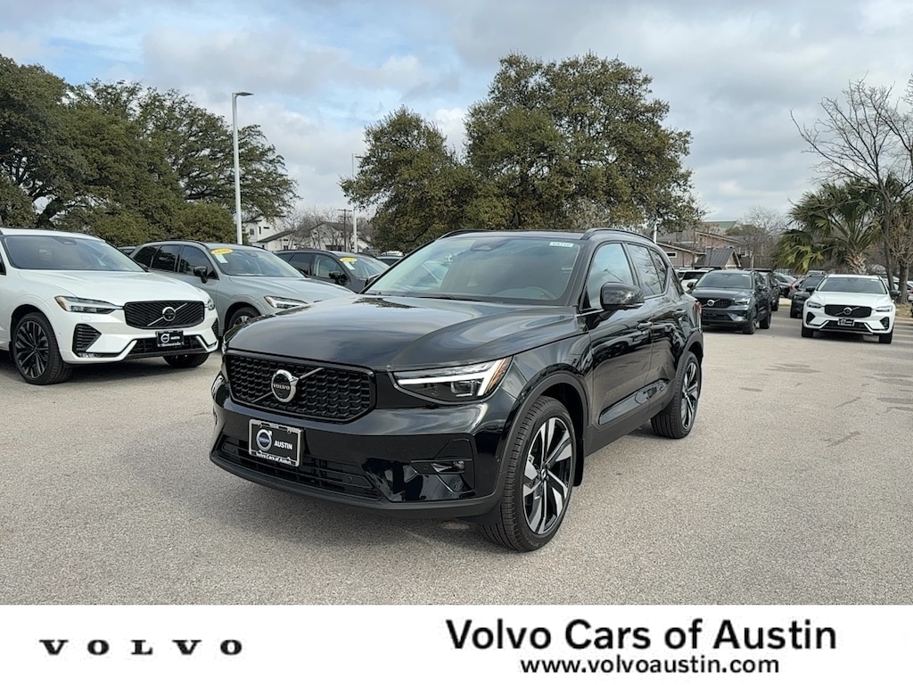New 2026 Volvo XC40 B5 Ultra SUV