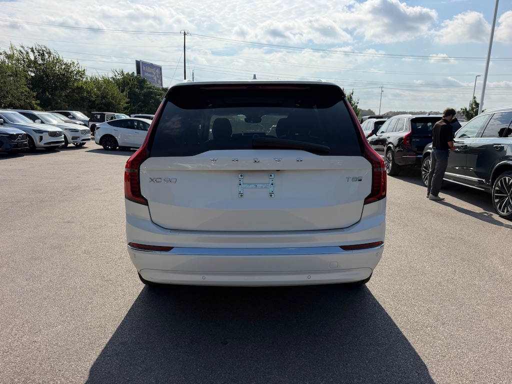 Certified 2025 Volvo XC90 plug-in hybrid T8 (2025.5) Ultra 7-Seater SUV
