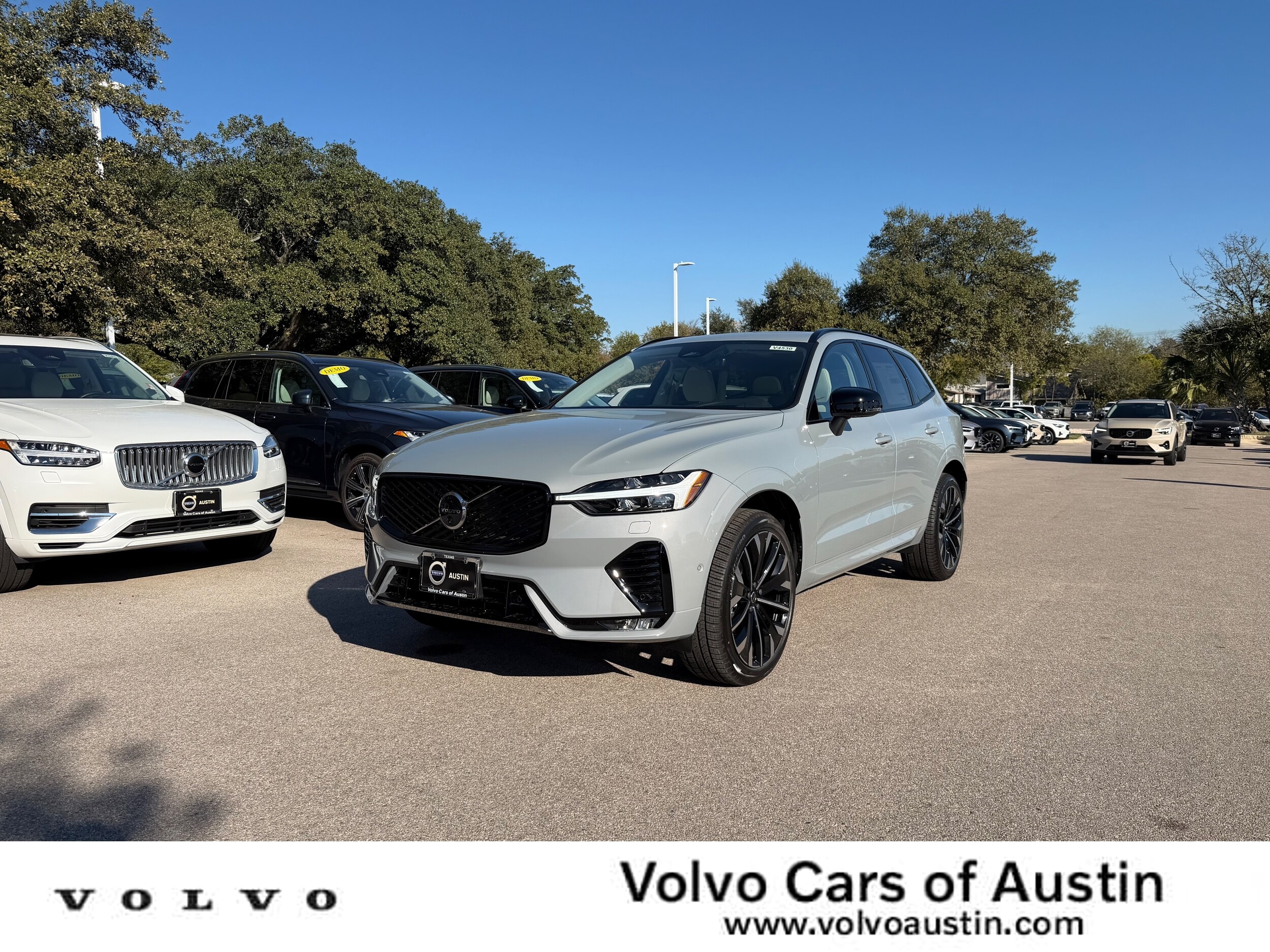 2026 Volvo XC60 Ultra's photo