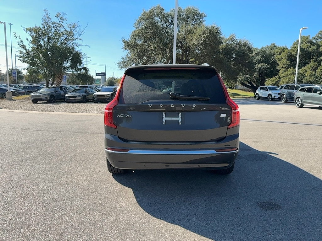 Certified 2024 Volvo XC90 plug-in hybrid T8 Plus 6-Seater SUV