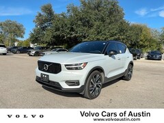 2021 Volvo XC40