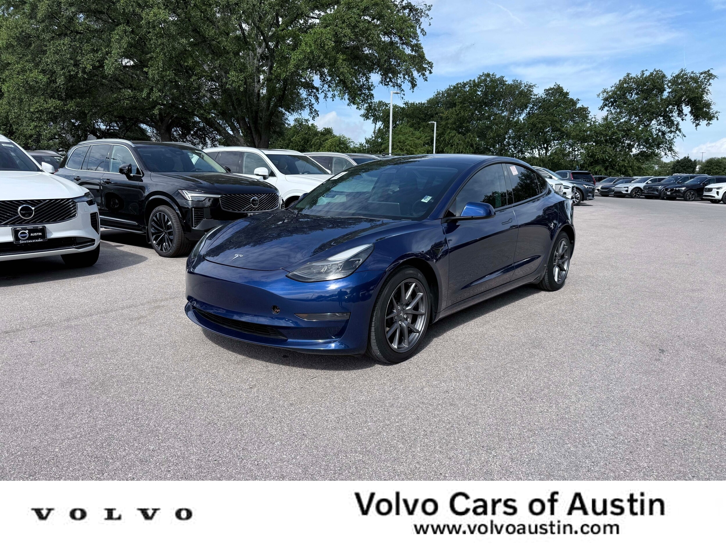 2023 Tesla Model 3 -'s photo