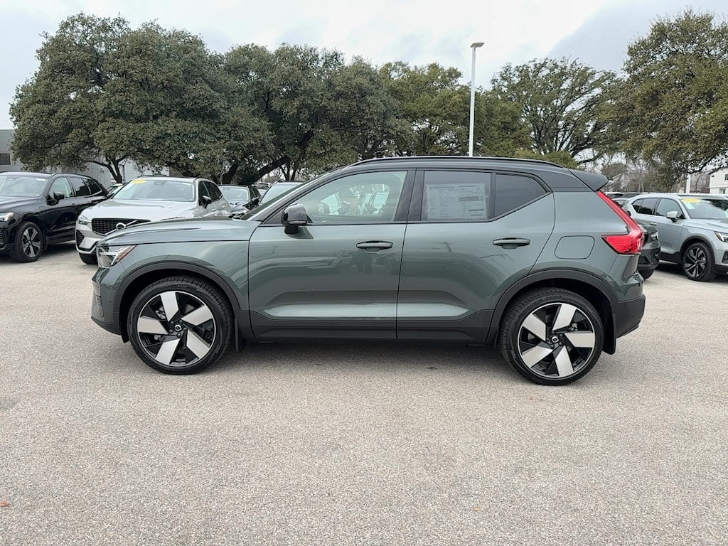 New 2026 Volvo EX40 Single Motor Extended Range Plus SUV