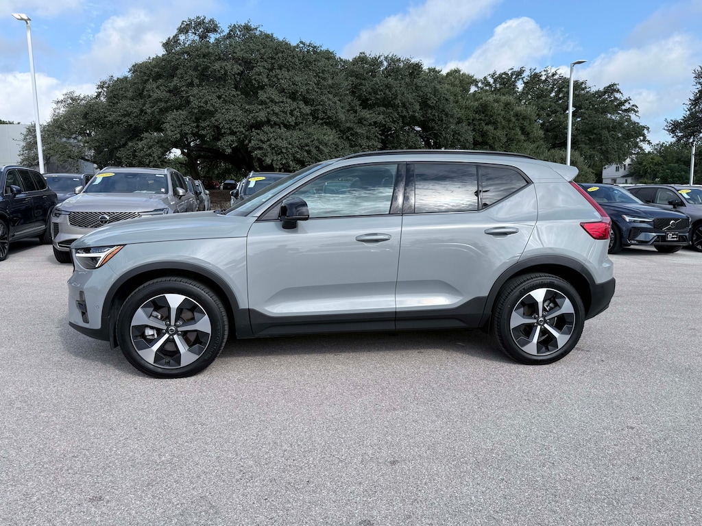 Certified 2026 Volvo XC40 B5 Plus SUV