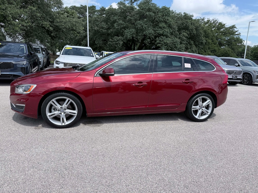 Used 2017 Volvo V60 T5 FWD Platinum Wagon