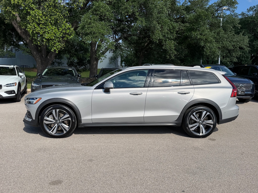 Certified 2025 Volvo V60 Cross Country B5 Plus Wagon