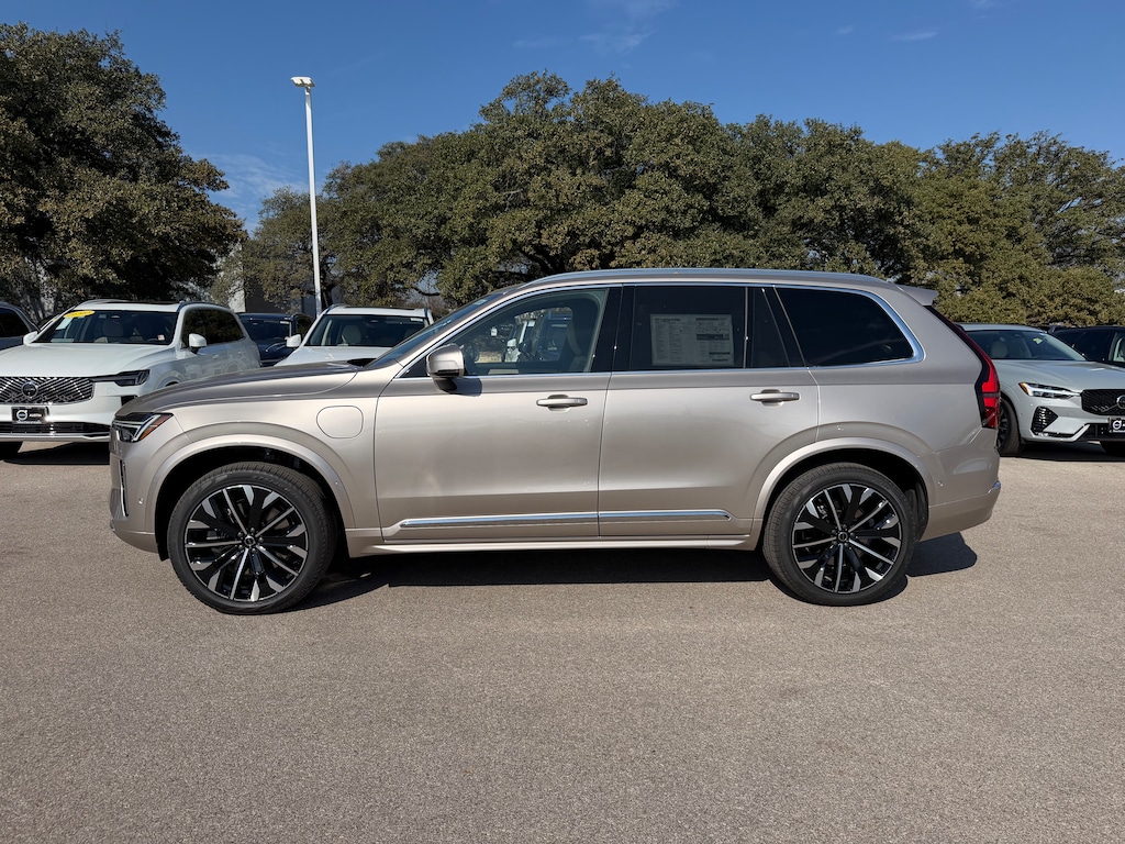 New 2026 Volvo XC90 plug-in hybrid T8 Plus 7-Seater SUV