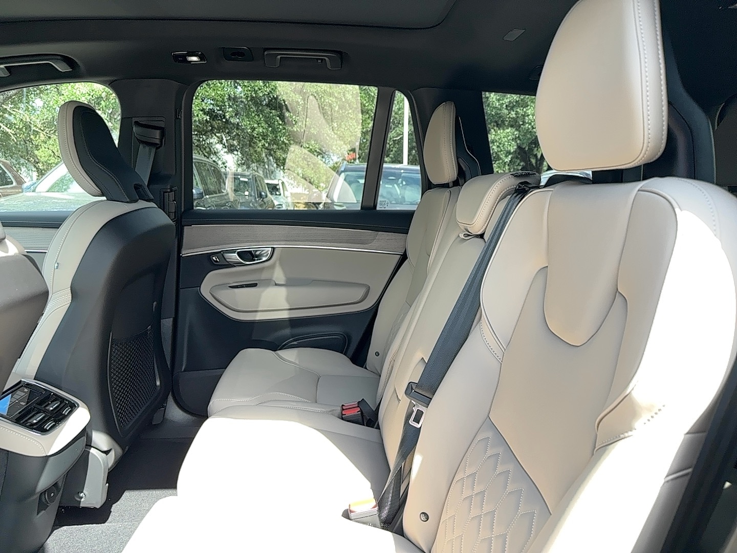 2026 Volvo XC90 Core - Photo 16