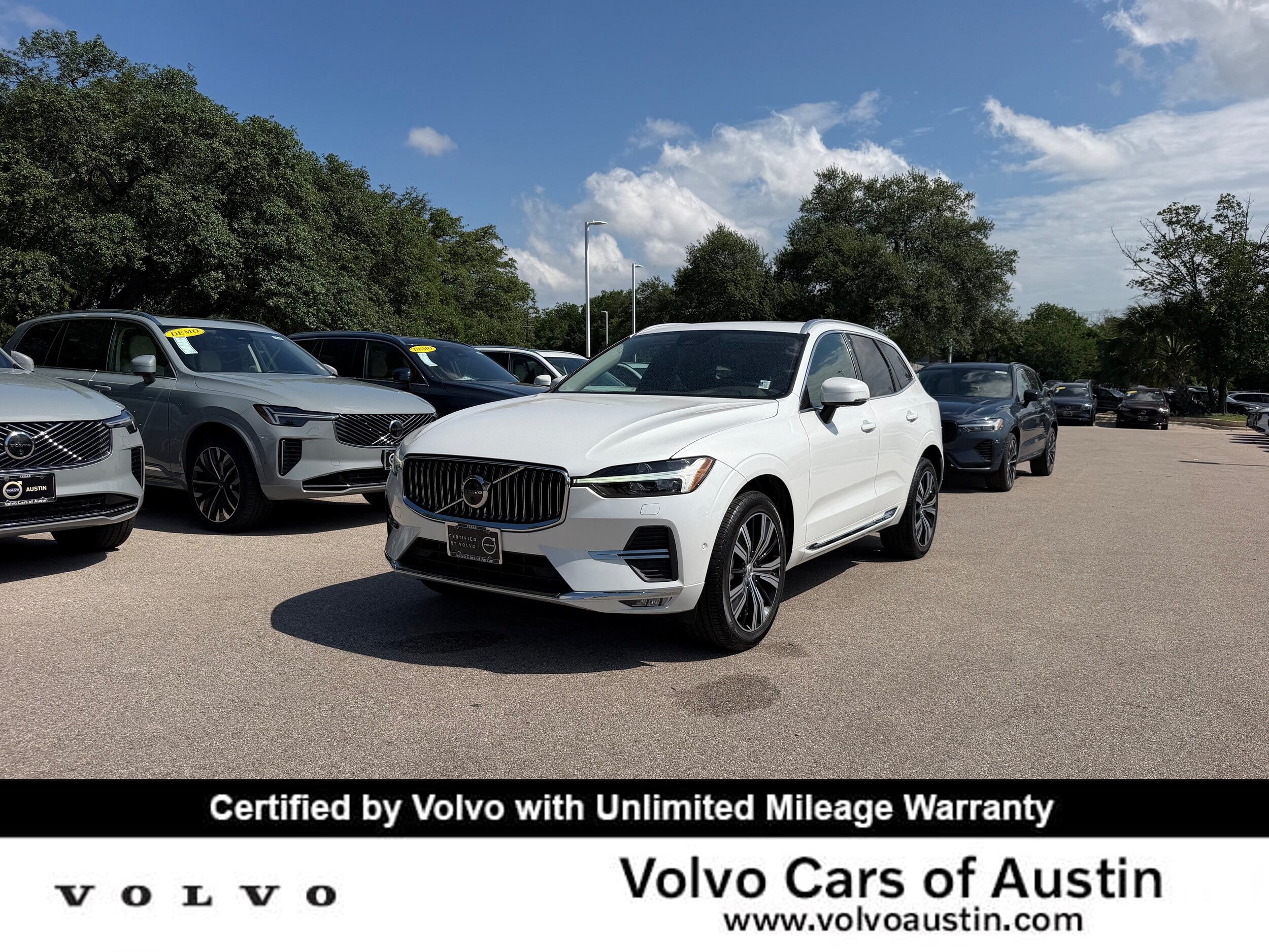 2023 Volvo XC60 B5 Plus Bright Theme FWD's photo