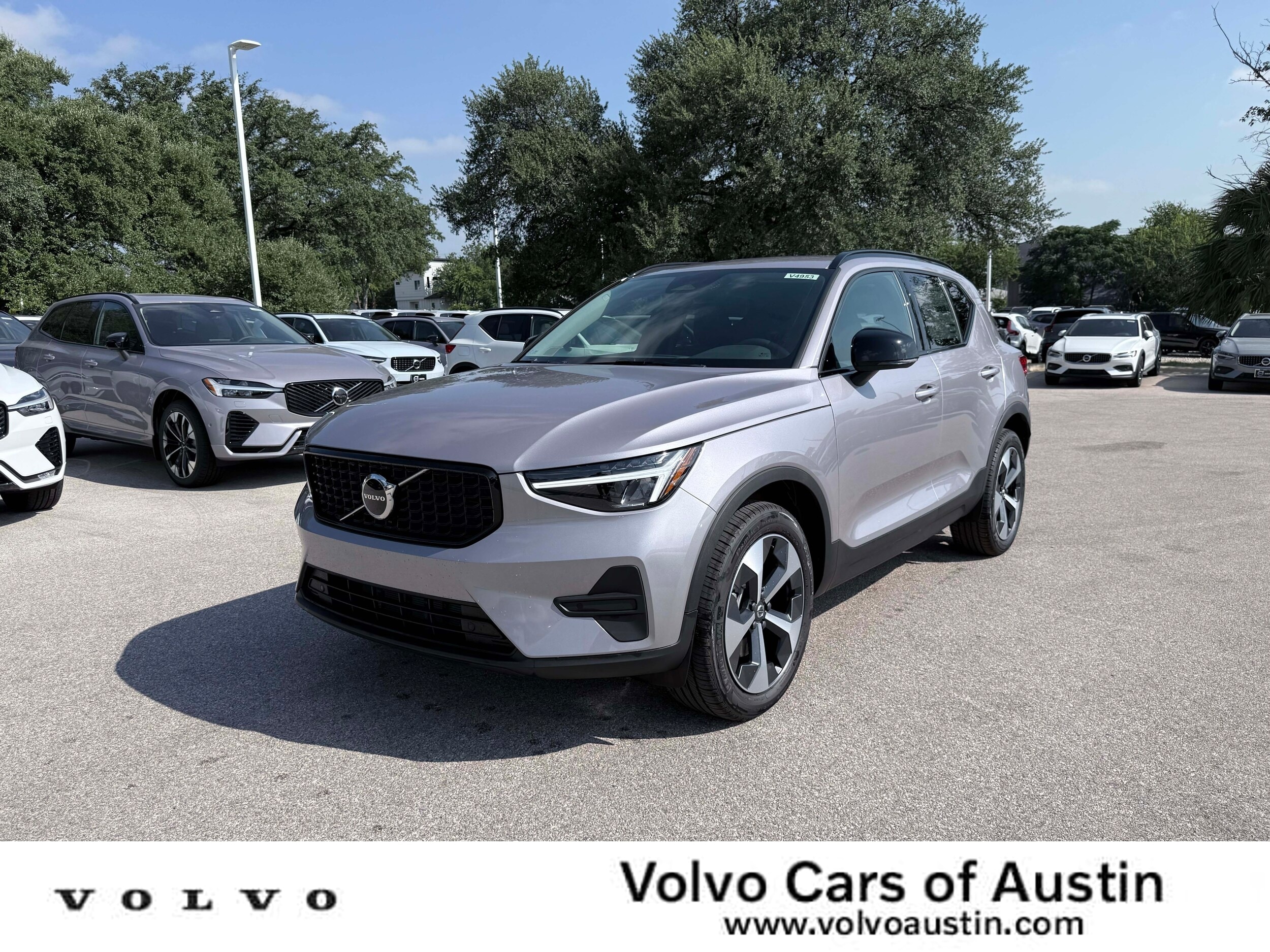 New 2026 Volvo XC40 B5 Core