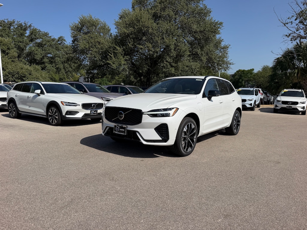 New 2026 Volvo XC60 plug-in hybrid T8 Plus SUV