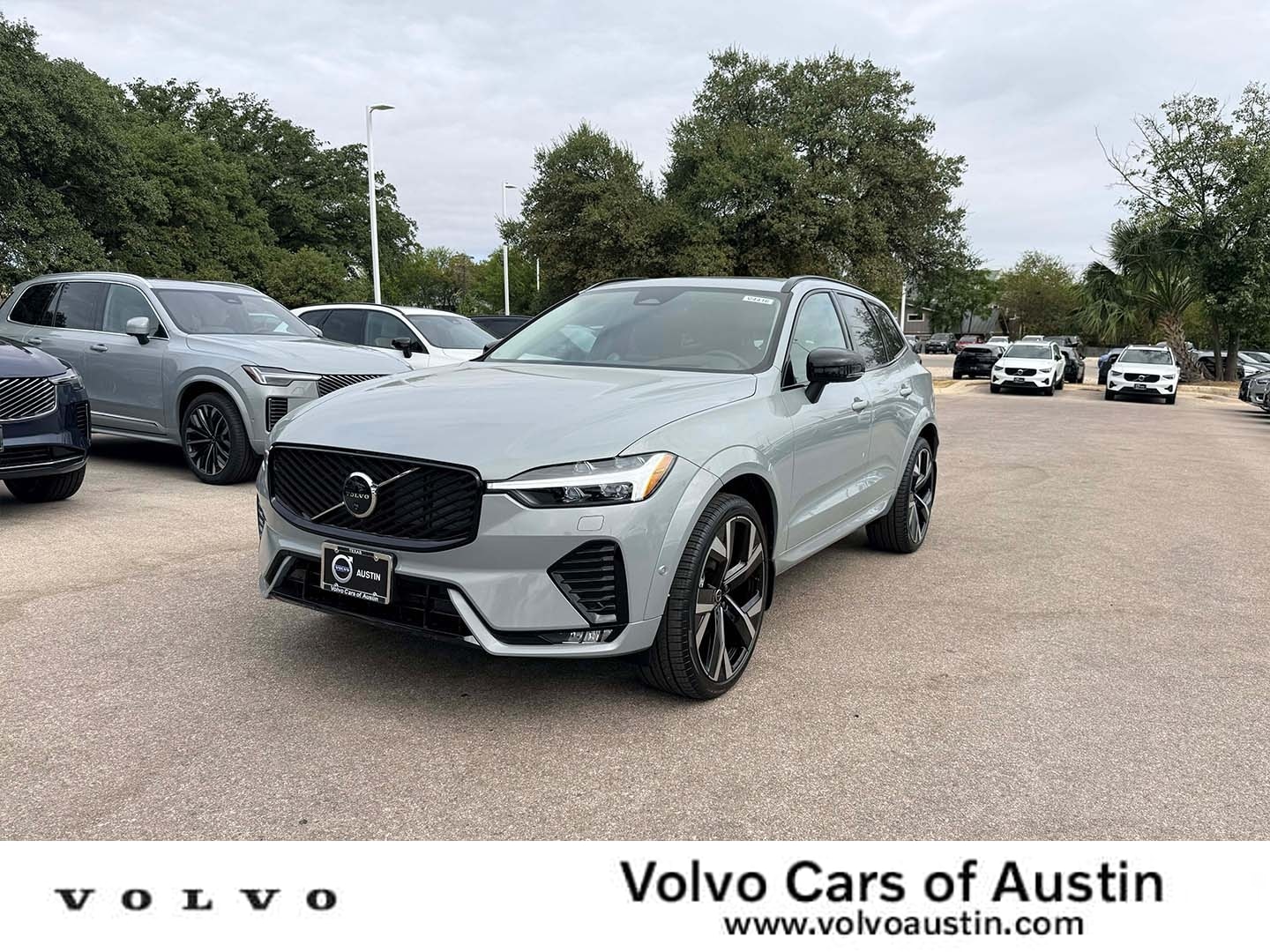 2026 Volvo XC60 Ultra's photo