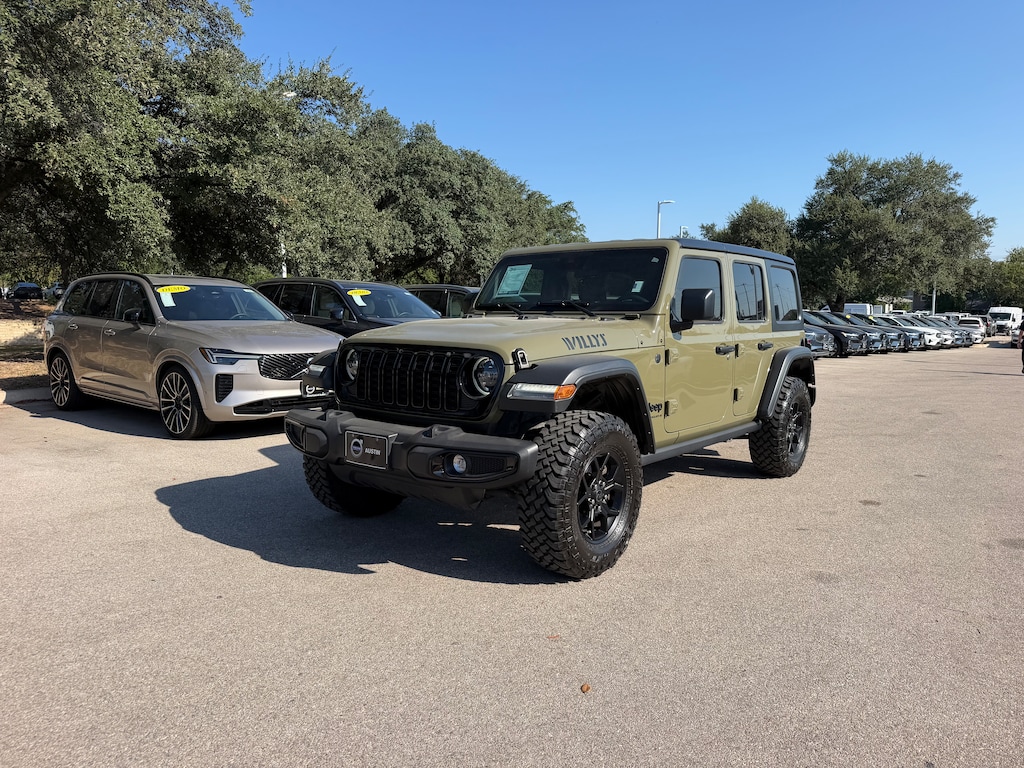 Used 2025 Jeep Wrangler Willys SUV