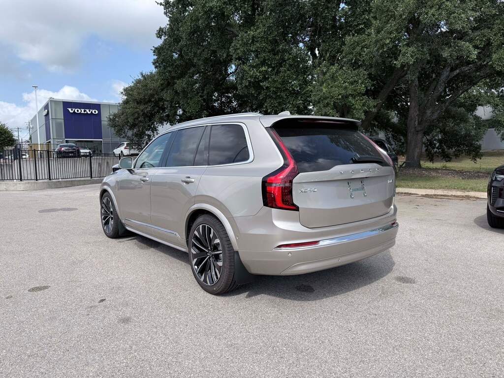 New 2026 Volvo XC90 B6 Plus 7-Seater SUV