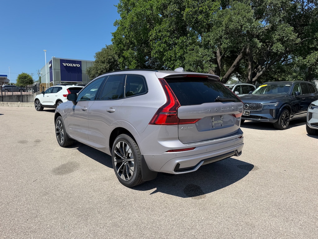 New 2026 Volvo XC60 plug-in hybrid T8 Plus SUV