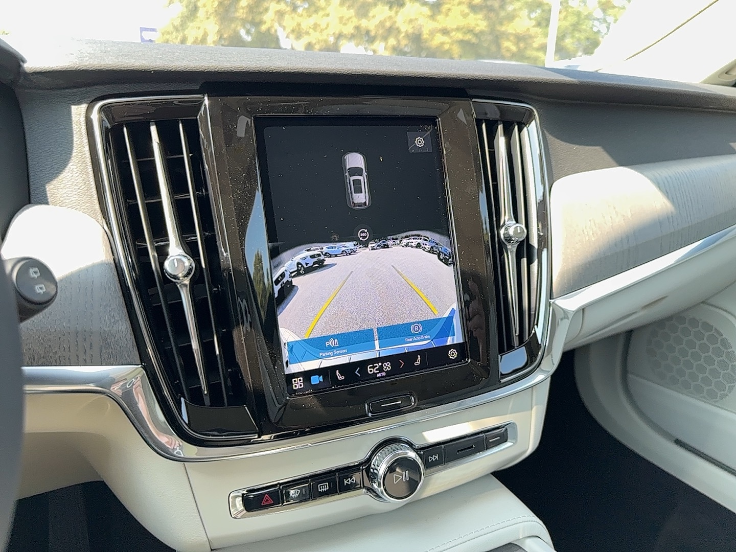 12月特別価格 限定版CompleteCompactDiscCollection New 2025 Volvo V90 Cross Country For Sale at Volvo Cars of