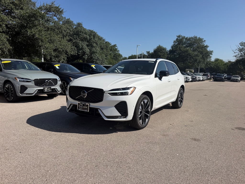 New 2026 Volvo XC60 B5 Plus SUV