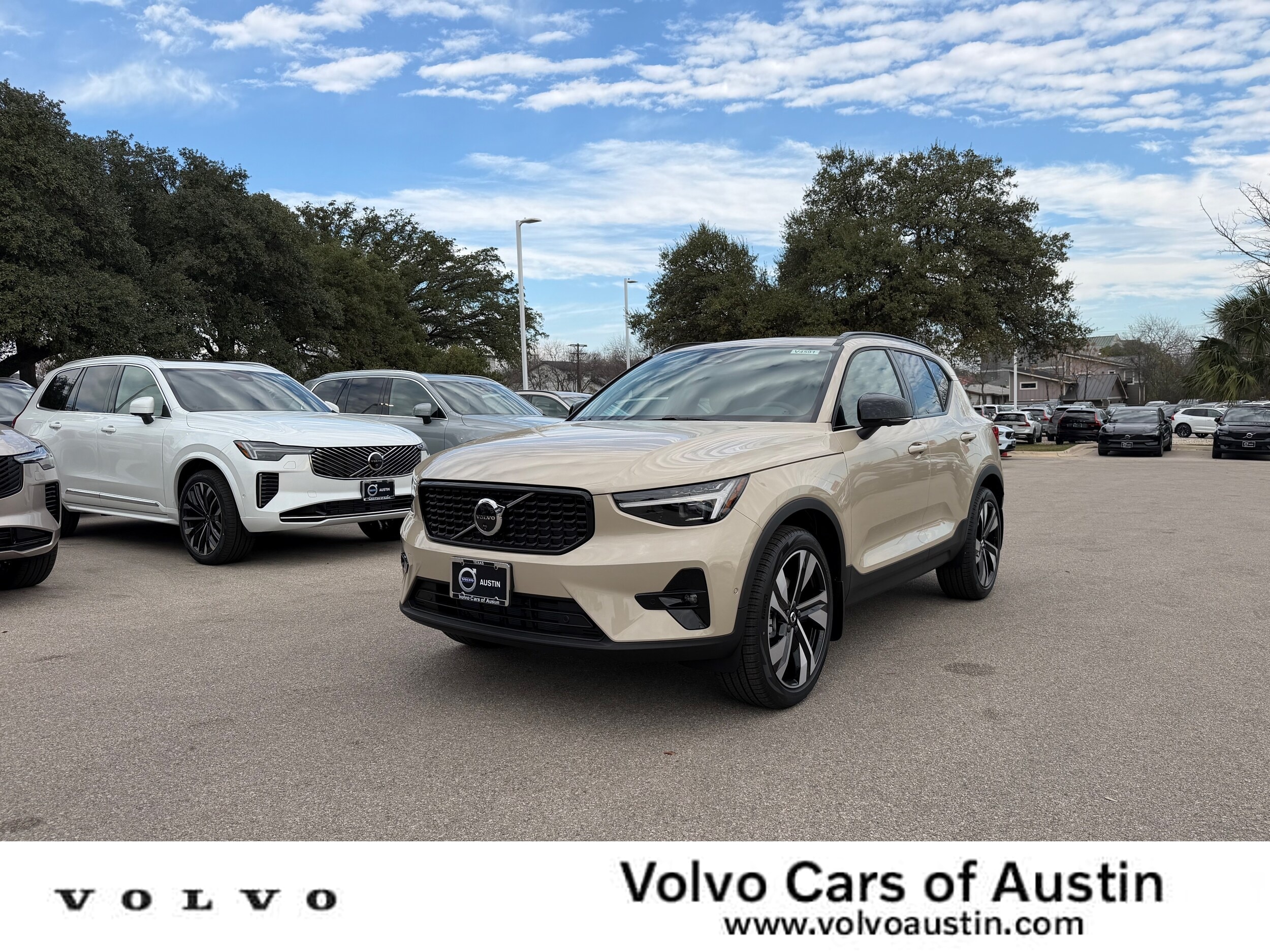 2026 Volvo XC40 Ultra's photo