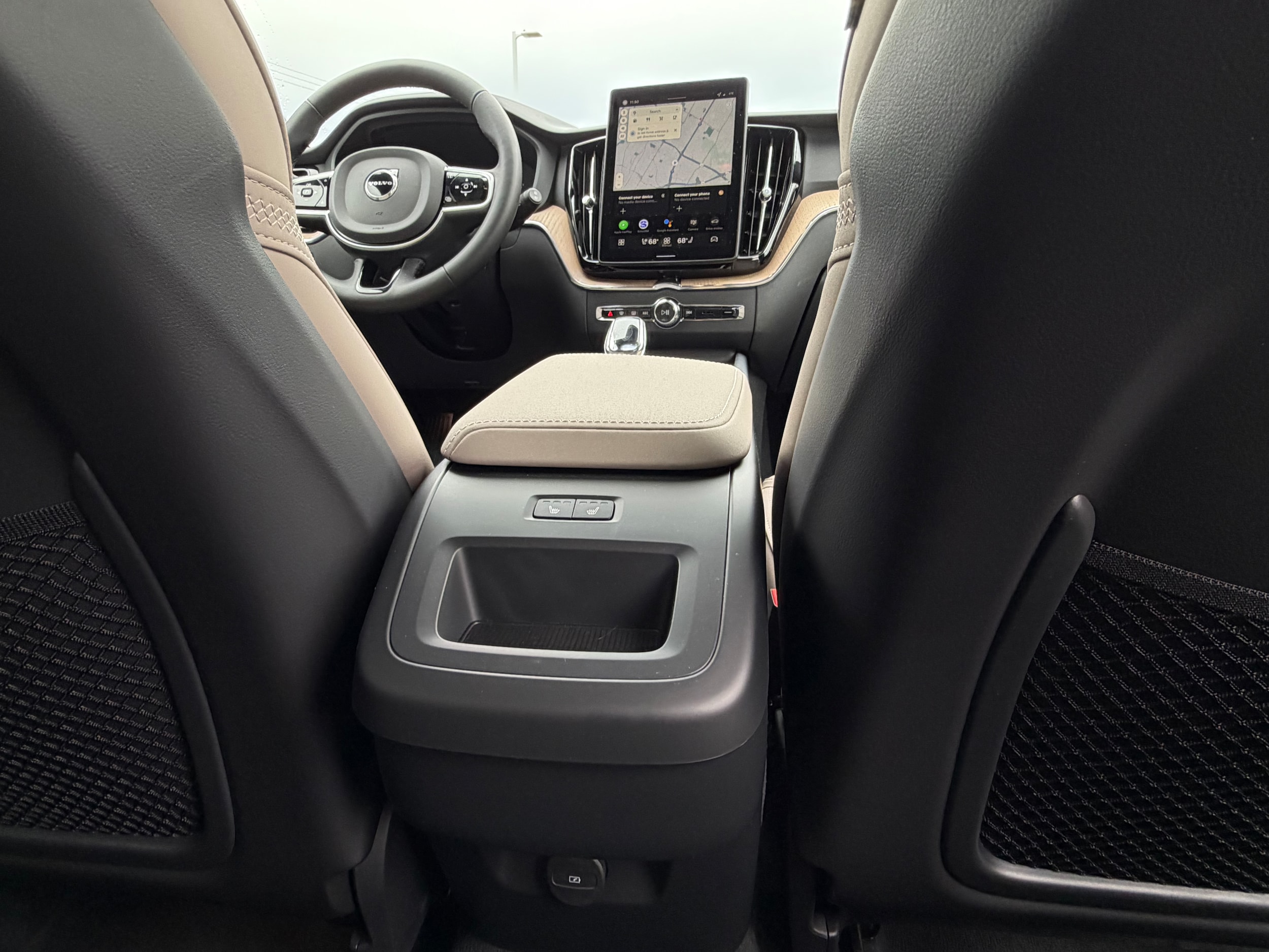 2026 Volvo XC60 Plus - Photo 11